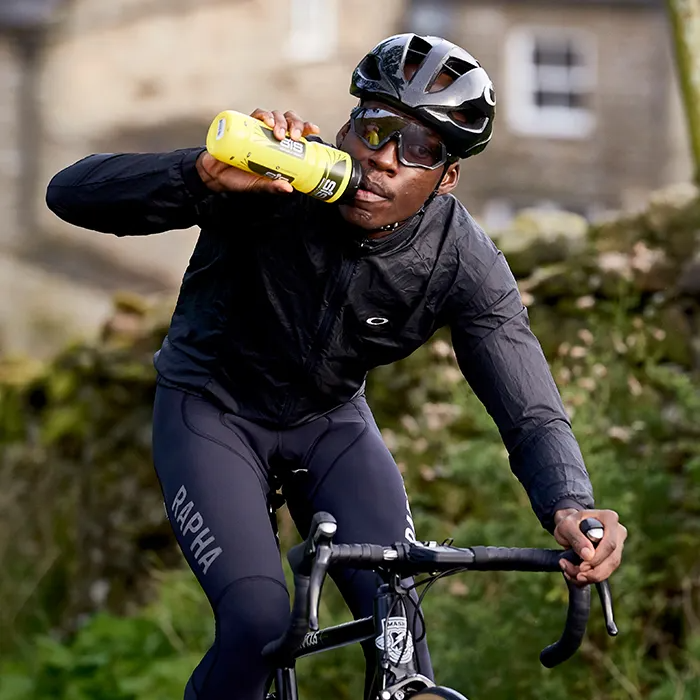 SiS Pro Yellow Water Bottle 800ml - side view